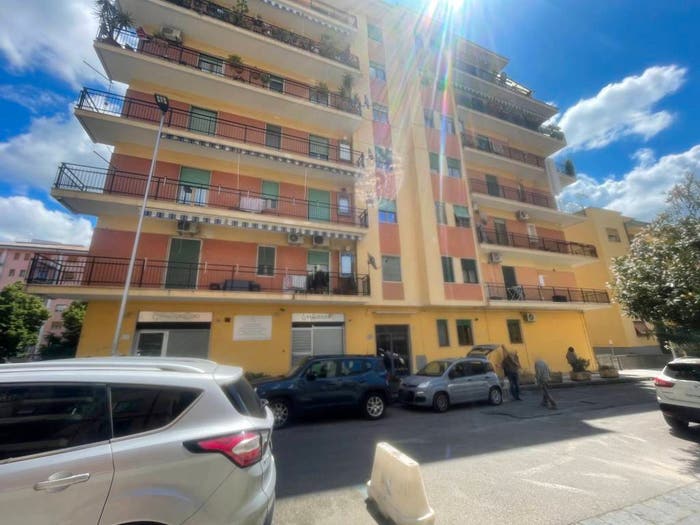 Appartamento quadrilocale in vendita in Via Luigi Maria Greco, Centro, Cosenza