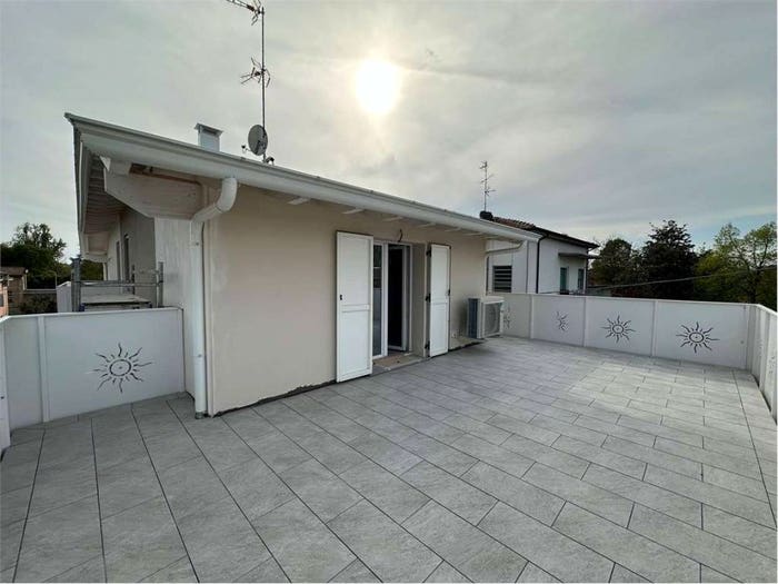 Casa quadrilocale in vendita in Via Carlo Marx, Quartirolo Meloni, Carpi