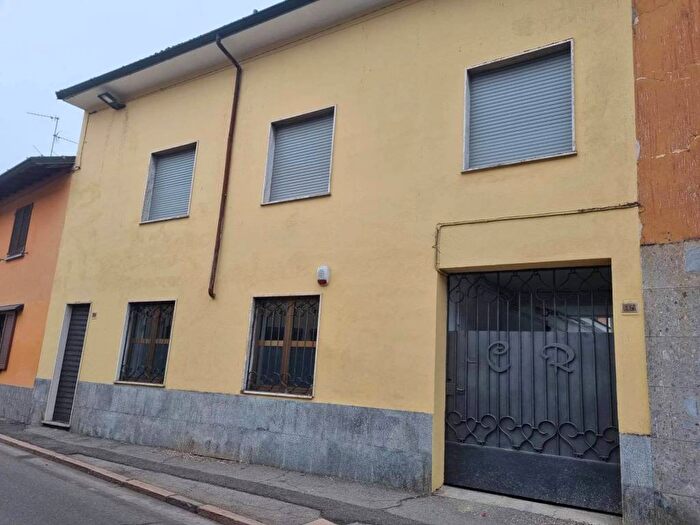 Appartamento con 6 locali in vendita in Centro, Castiglione d'Adda