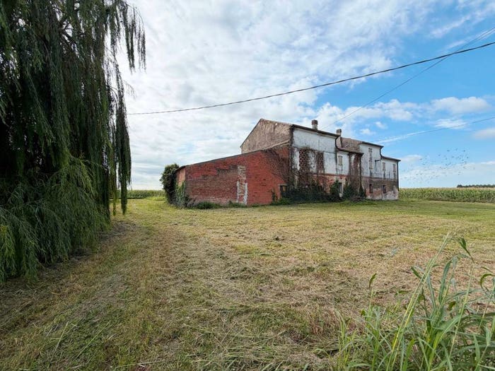 Casa con 6 locali in vendita in Via Pezzone, Nogara