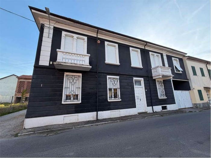 Casa con 6 locali in vendita in Litta Parodi, Alessandria