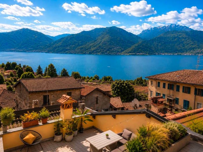 Casa con 6 locali in vendita in Via Alessandro Volta, Centro, Menaggio