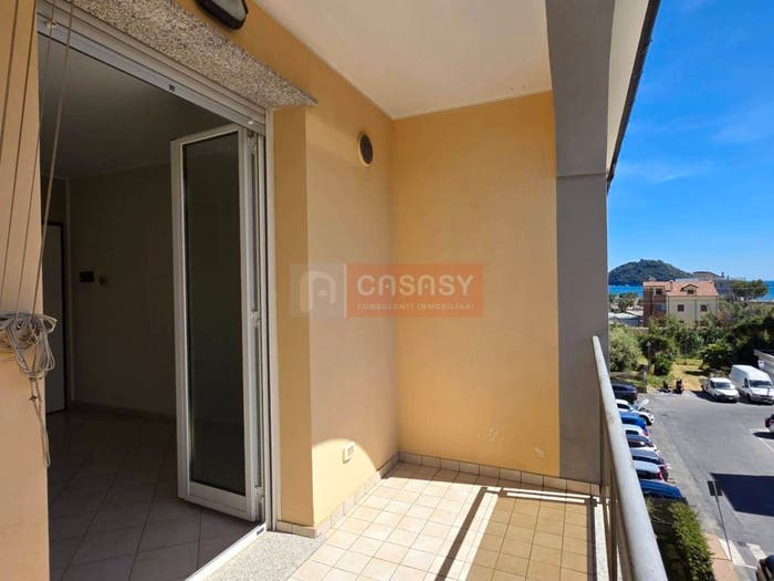 Appartamento bilocale in vendita in Via Alcide De Gasperi, Centro, Albenga