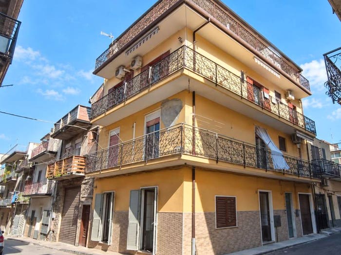 Appartamento quadrilocale in vendita in Via Bari, Paternò