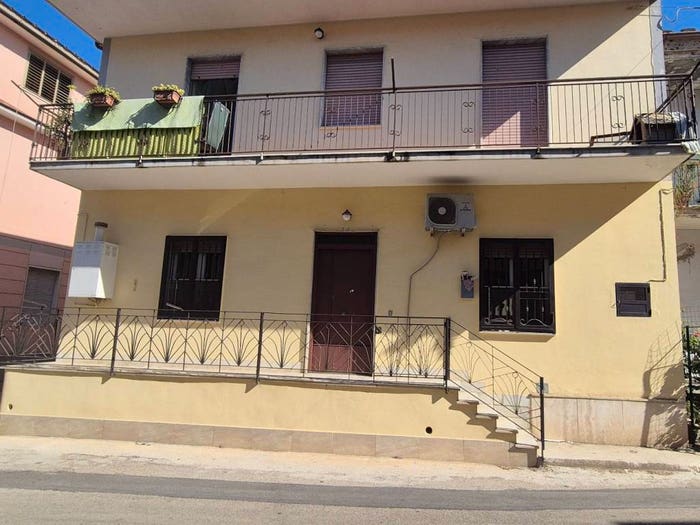 Casa quadrilocale in vendita in Via Rosa Luxemburg, San Marco Evangelista