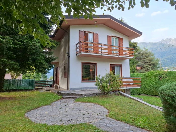 Casa quadrilocale in vendita in Via Culmine, Maggio, Cremeno