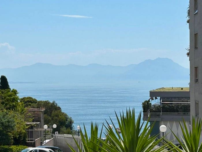Appartamento quadrilocale in vendita in Posillipo, Napoli