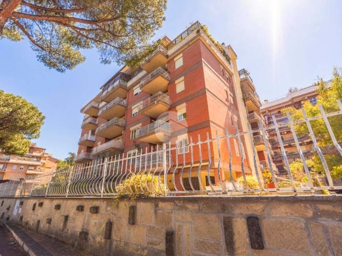 Appartamento trilocale in vendita in Via monte gran paradiso, Colleverde, Guidonia Montecelio