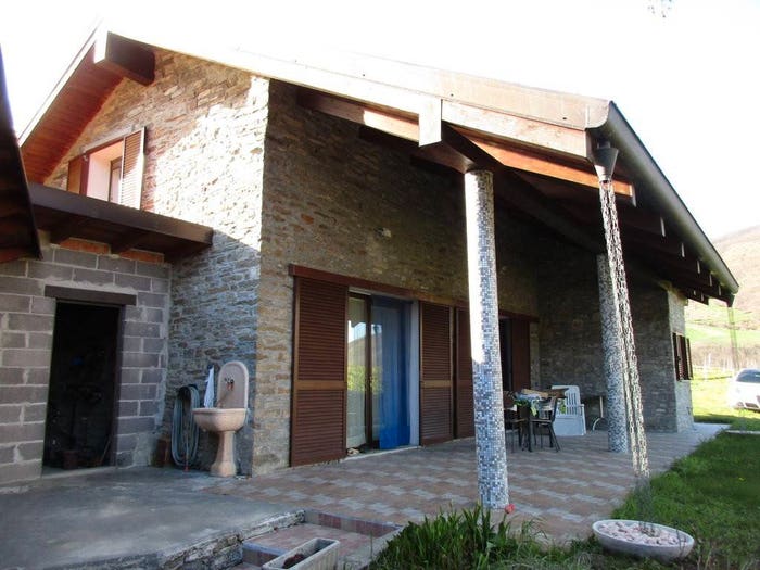Casa trilocale in vendita in Località Contile Baghetti, Varsi