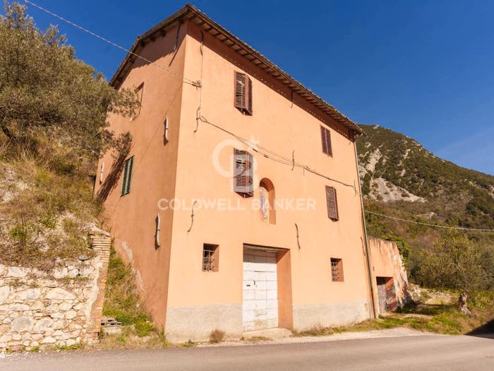 Casa con 5 locali in vendita in Ponte Santa Lucia Colfiorito Annifo, Foligno