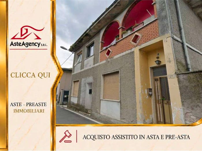 Appartamento quadrilocale in vendita in Via Cascine, Centro, Torlino Vimercati