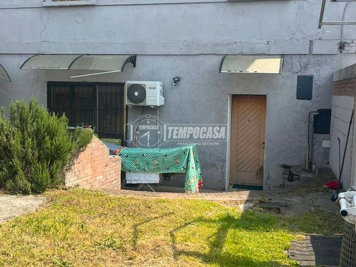 Casa quadrilocale in vendita in Via Arcangelo Corelli, Ortica, Milano