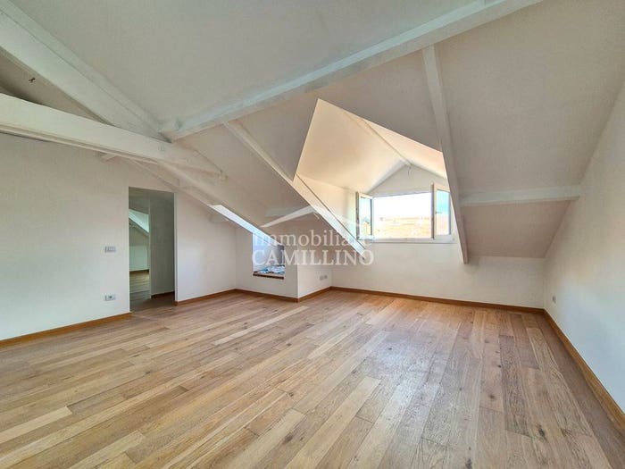 Casa trilocale in vendita in Via Roma, Porto Vecchio, Sanremo