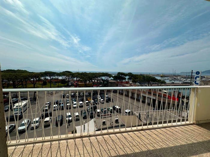 Appartamento con 5 locali in vendita in Via Vitruvio, Centro, Formia