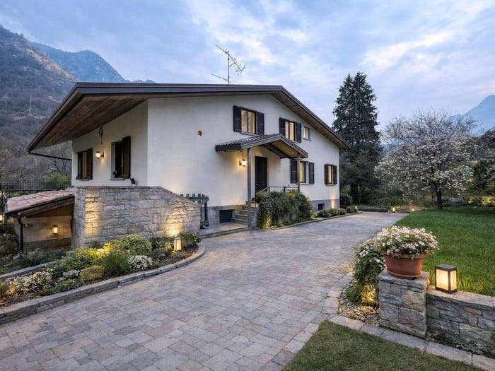 Casa con 6 locali in vendita in Via Serio, Casnigo