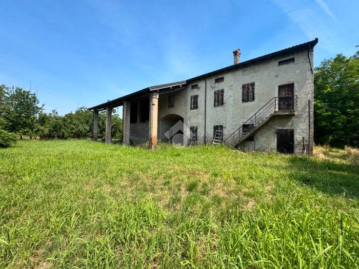 Casa con 6 locali in vendita in Strada Inghiaiata, Bianconese, Fontevivo