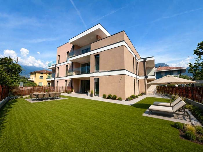 Appartamento trilocale in vendita in viale Rovereto, Bolognanovignole, Arco