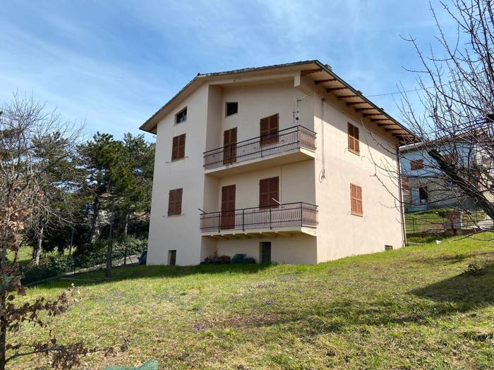 Casa con 6 locali in vendita in Via Guazza, Serra Di Maiolo, Maiolo