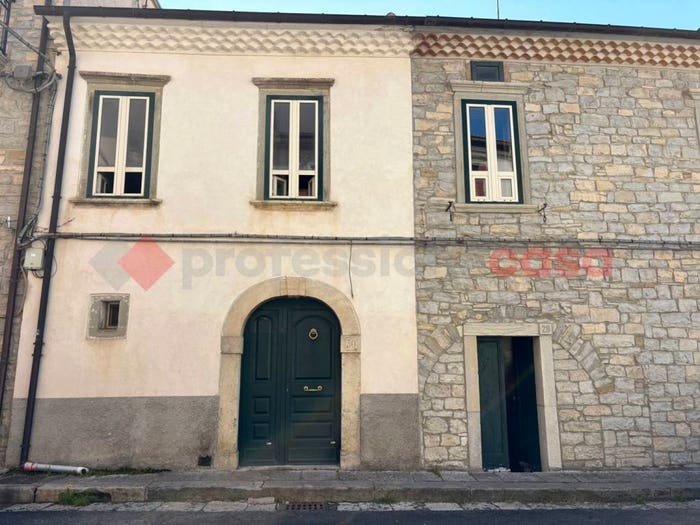 Casa con 5 locali in vendita in Via Gualtiero, Centro, Agnone