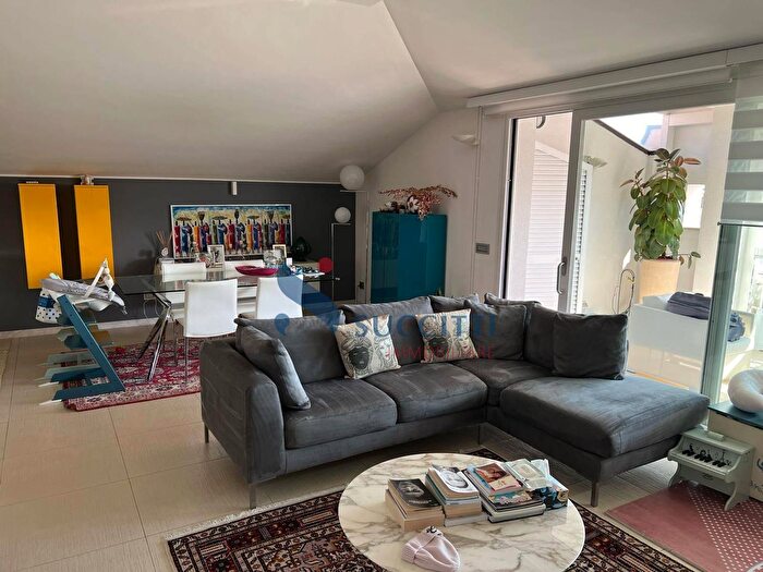 Appartamento trilocale in vendita in Via Leonardo da Vinci, Tortoreto