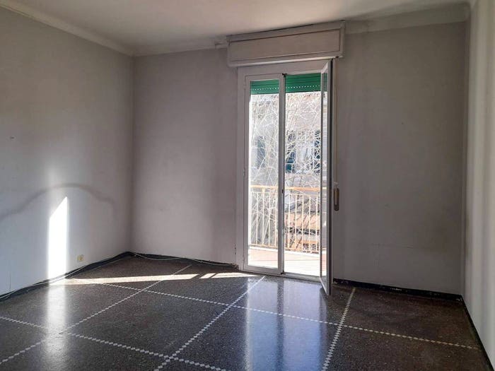 Appartamento con 6 locali in vendita in Via Guido Agosti, Cornigliano, Genova