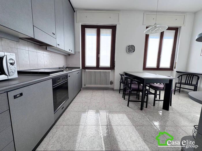 Appartamento quadrilocale in vendita in Via Monastero, Melegnano