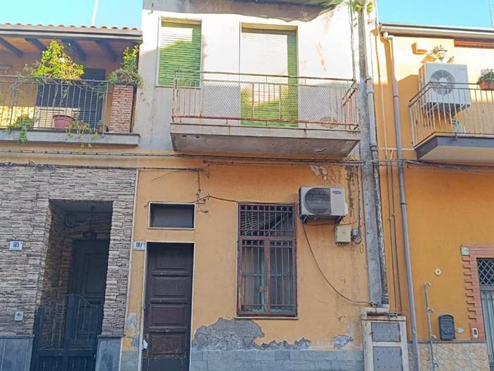 Casa quadrilocale in vendita in via Pietro Novelli, Barriera Leucatia, Catania