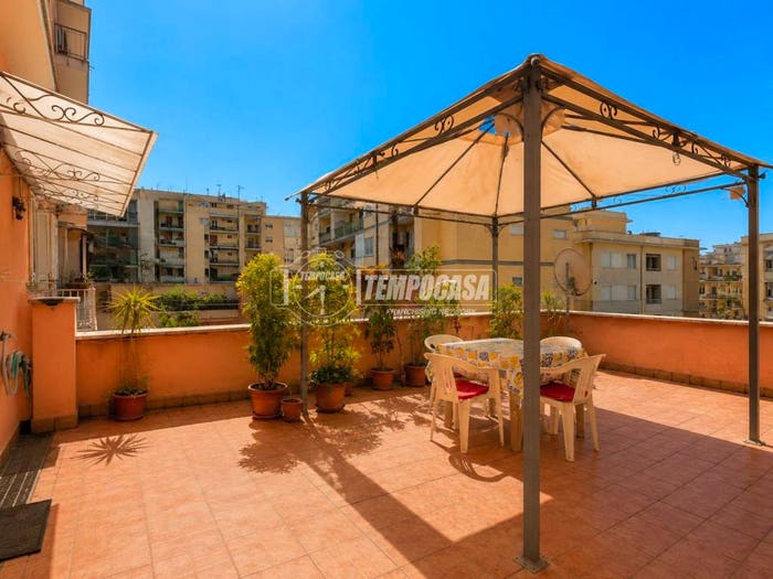 Appartamento trilocale in vendita in Salita Arenella, Arenella, Napoli
