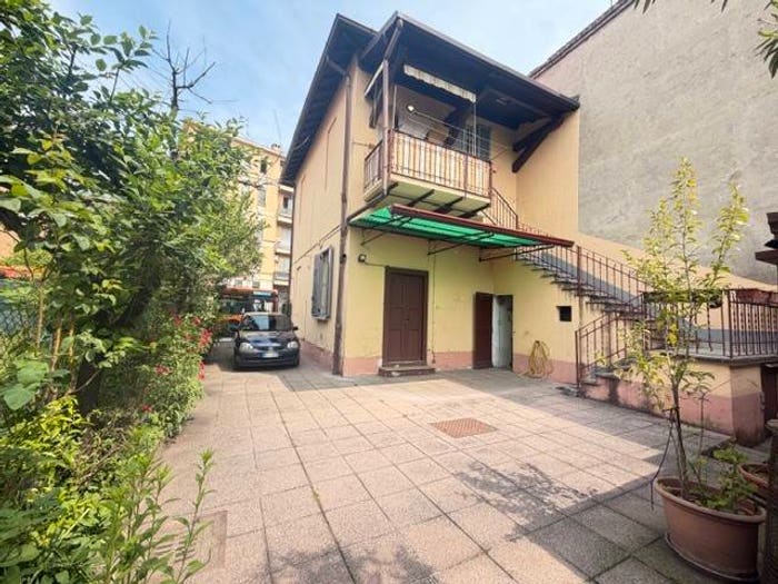 Appartamento bilocale in vendita in Viale Libertà, Amati Stadio, Monza