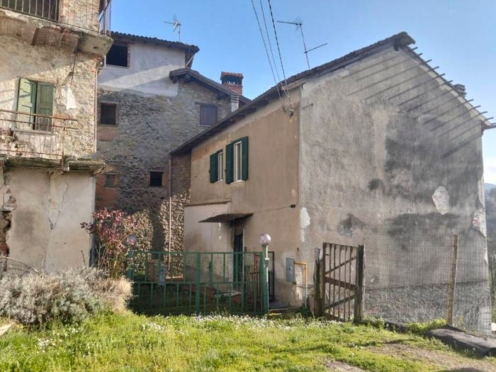 Casa con 6 locali in vendita in Via Guglielmo Marconi, Cassinelle Concentrico, Cassinelle