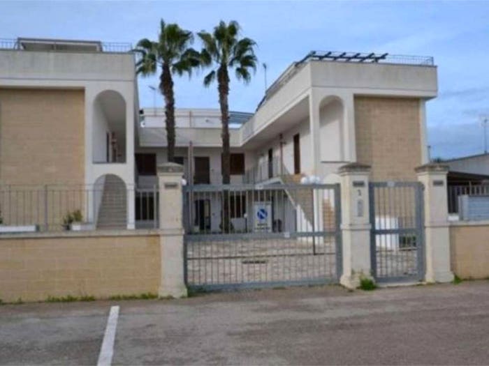 Appartamento trilocale in vendita in Santa Maria Al Bagno via Ausonia, Centro, Nardò