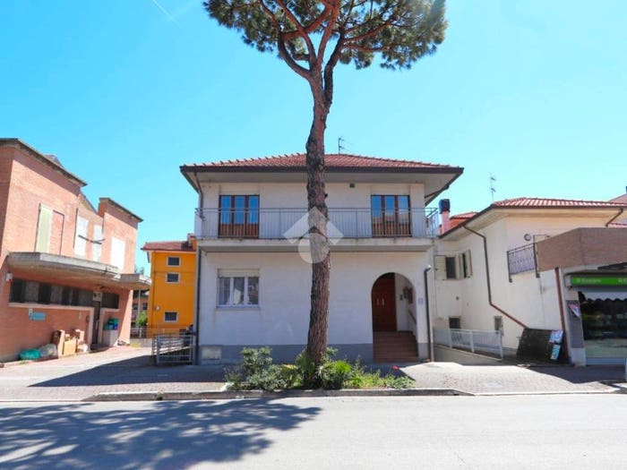 Casa con 6 locali in vendita in Via Roma, Villa Rosa, Martinsicuro