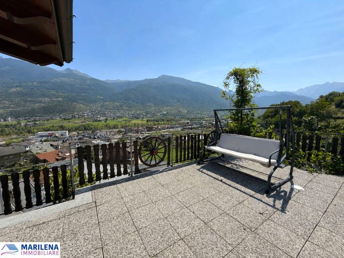 Casa trilocale in vendita in Frazione Clou, Sarre