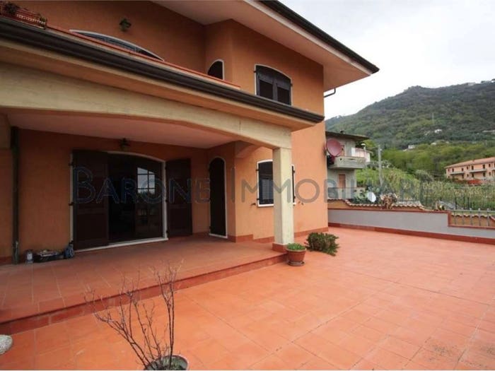 Casa con 6 locali in vendita in via pelucara, Fontia Fossola Fossone, Carrara