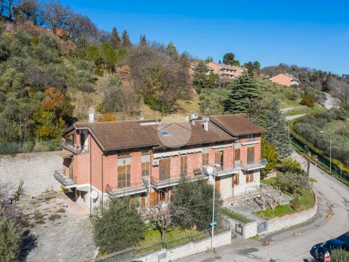 Appartamento quadrilocale in vendita in Via trappoli, Centro, Fossombrone