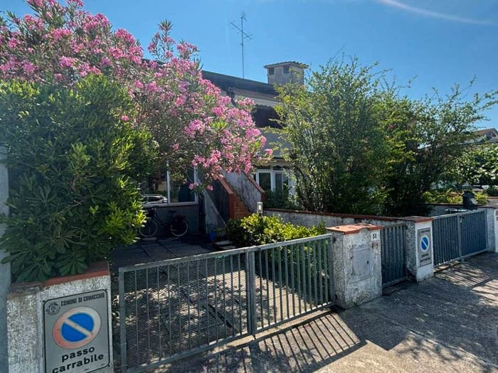 Casa quadrilocale in vendita in Viale Renata di Francia, Lido degli Estensi, Comacchio