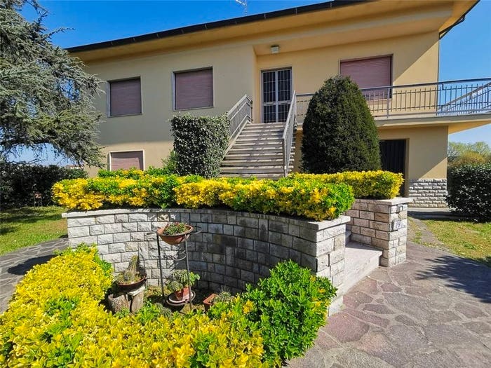 Casa con 6 locali in vendita in II GIUGNO, Ponte a Elsa Brusciana, Empoli