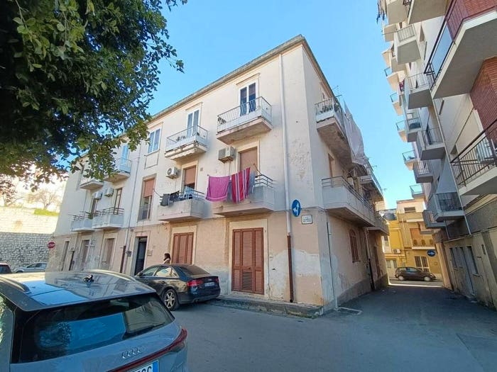 Appartamento quadrilocale in vendita in Piazza Sgroi, Centro, Noto