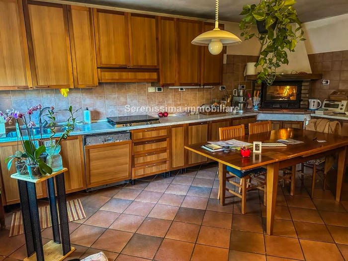 Casa con 6 locali in vendita in Gradara
