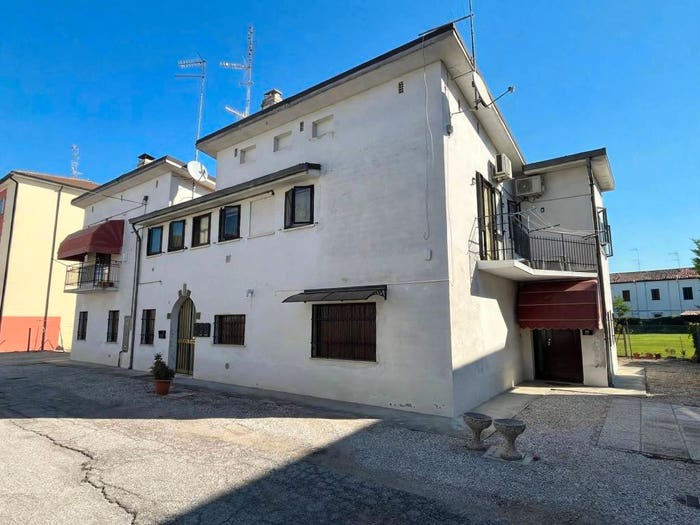 Appartamento con 5 locali in vendita in Centro, Copparo