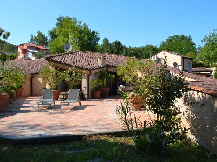 Appartamento con 5 locali in vendita in via Praglione, Villafranca, Garlenda