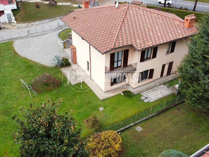 Casa con 5 locali in vendita in Via Monte Grappa, Osio Sotto