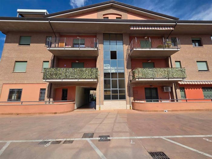 Appartamento quadrilocale in vendita in Via Grazia Deledda, Bastia, Bastia Umbra