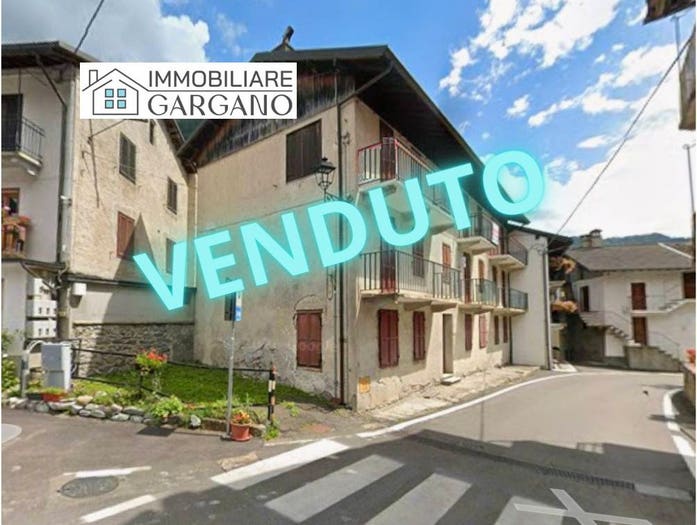Appartamento quadrilocale in vendita in Centro, Valprato Soana