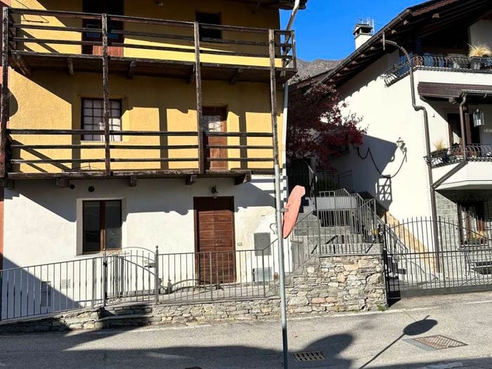 Casa con 6 locali in vendita in Via Gasperoni, Centro, Gordona
