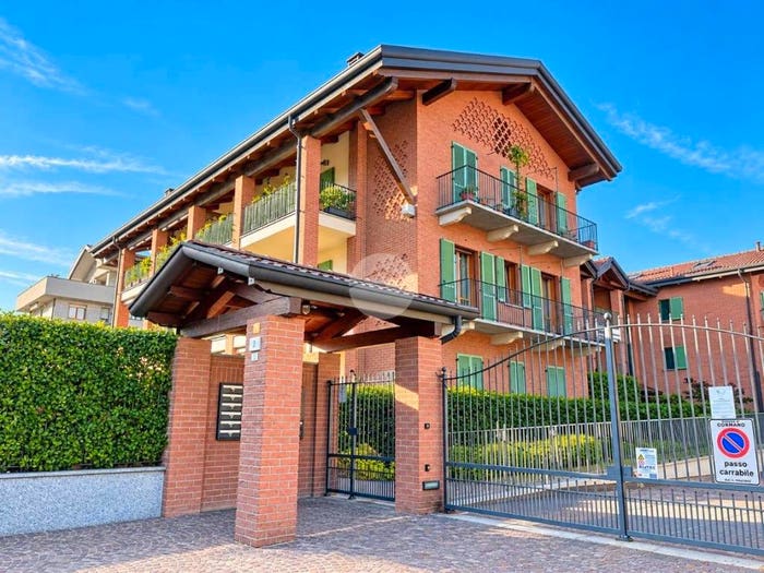 Appartamento trilocale in vendita in Via Fabio Filzi, Cormano