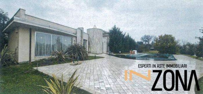 Casa quadrilocale in vendita in V Pignotto, Nereto