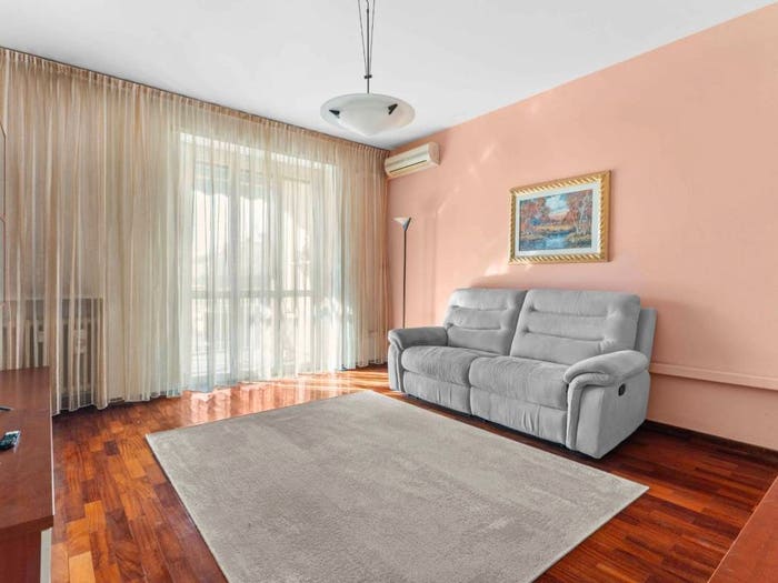 Appartamento trilocale in vendita in Via Bordighera, Famagosta, Milano