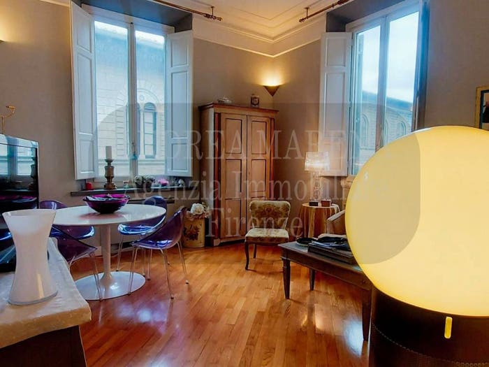 Appartamento bilocale in vendita in Lungarno delle Grazie, Santa Croce, Firenze