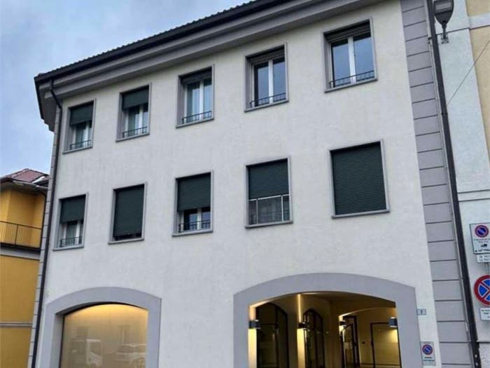 Appartamento trilocale in vendita in Piazza Umberto I, Centro, Figino Serenza